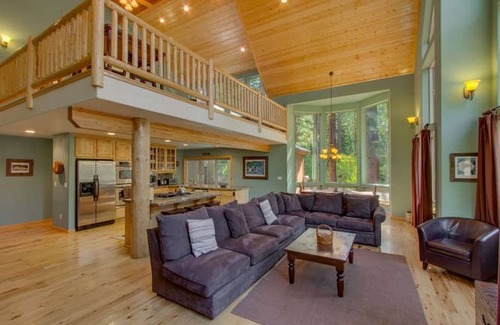Christmas Valley House | Riverside 6 Bed 6 Bath Indoor Pool & Hot tub & Sauna & Steam Shower In Tahoe !