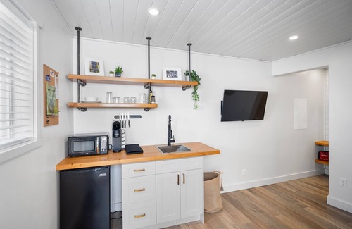 Lake Cowichan House | Riverside by Cowichan Lake Cottages