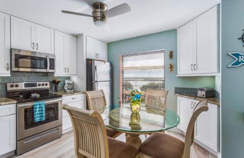 Marco Island Apartment | Riverside Club