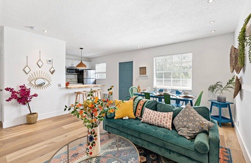 Sailboat Bend Condo | Riverside Comfort: Spacious 2BR Apartment