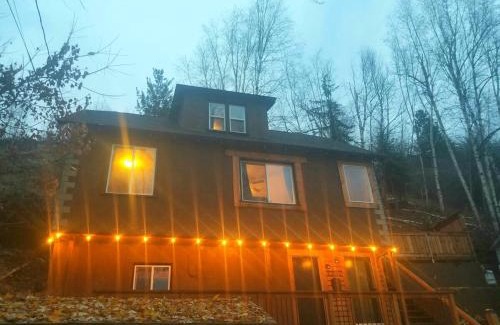 Trail Apartment | Riverside Cottage a charming , comfy home with stunning river views