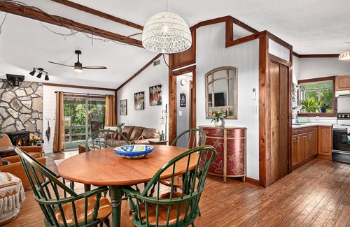 Horse Shoe Cottage | Riverside Cottage on Mills River - Patti's Camp Prattville