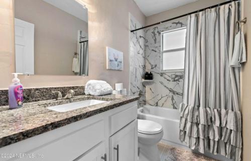 Riverside House | Riverside Craftsman with 3 beds and 3 baths, Pet friendly, Great neighborhood