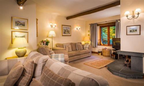 Windermere House | Riverside