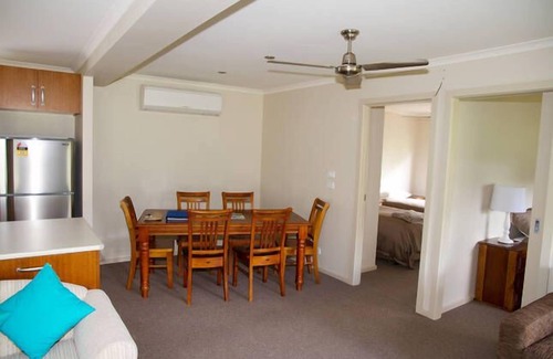 Nichols Point House | Riverside Golf Club 3 Bedroom Holiday House