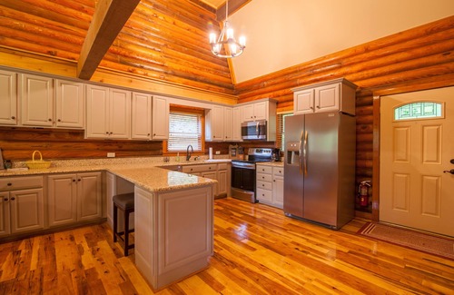Boone Cabin | Riverside Home Near Outdoor Activities