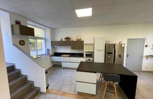 Poujols House | Riverside house