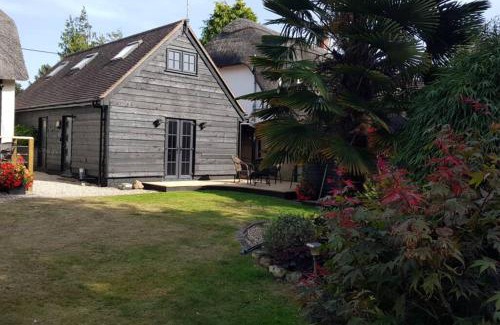New Forest District House | Riverside Lodge Pied a Terre