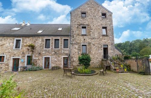 Esneux House | Riverside Loft in Esneux