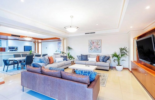Bicton House | Riverside Luxury Residence - Executive Escapes