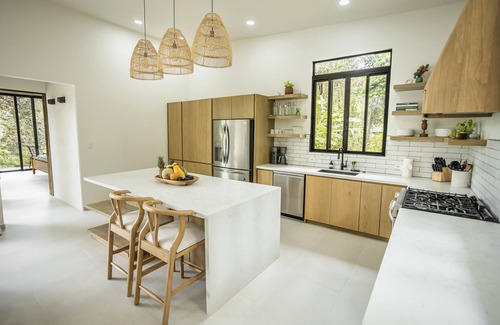 Dominical House | Riverside Luxury w/Pool - Walk to Dominical