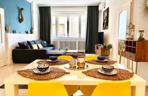 Inner City Budapest Apartment | Riverside Panoramic Apartment