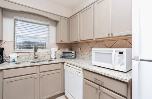 Pigeon Forge Condo | Riverside Pigeon Forge Condo W Mt. LeConte Views