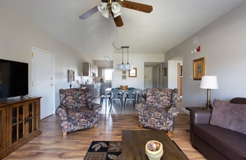 Pigeon Forge Condo | Riverside Pigeon Forge Condo W Mt. LeConte Views