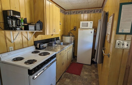Park Rapids Cabin | Riverside Point Resort #2 | 2 Bed, 1 Bath