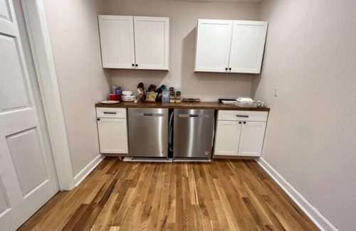 Providence Apartment | Riverside Refuge at The Washington Inn 3