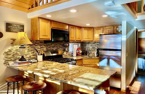 Breckenridge Ski Chalet | "Riverside Rhapsody" Breckenridge Chalet on the river