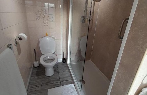 Goole House | riverside rooms at wheelgate house