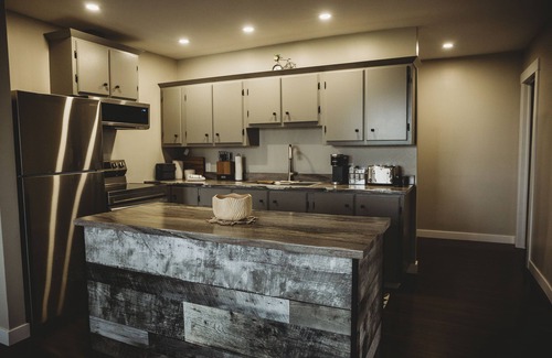 Grand Falls - Windsor Apartment | Riverside Suites