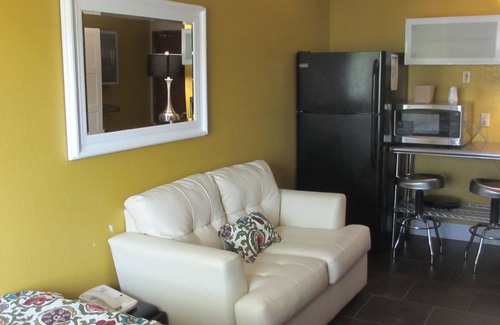 Mankato Hotel | Riverside Suites