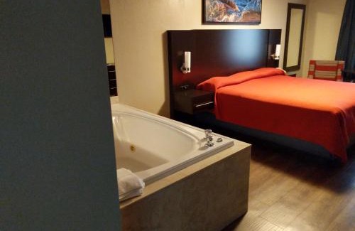 Pigeon Forge Hotel | Riverside Tower