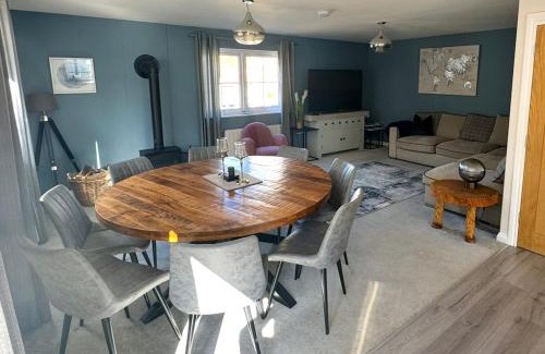 Wooler House | Riverside View - Large, modern 4 bedroom house with hot tub