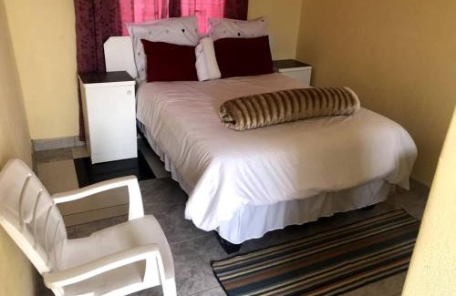 Khomas House | Riverstone Guesthouse