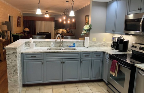 Pigeon Forge Condo | Riverstone Resort Luxury 2bd/2bath condo bldg #3 remodeled 7 night special