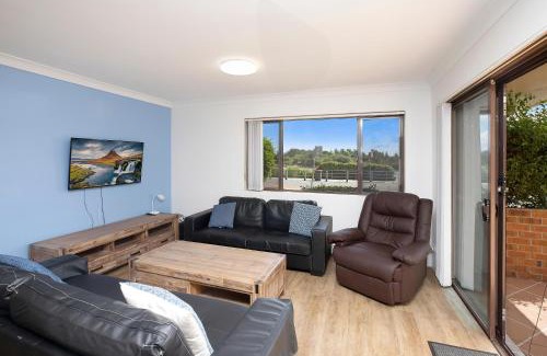 Forster Apartment | Riverview 1