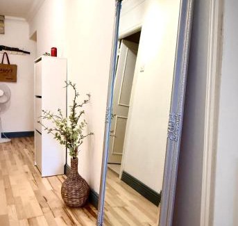The Liberties Apartment | Riverview Apartment