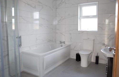 Cookstown House | Riverview Cottages