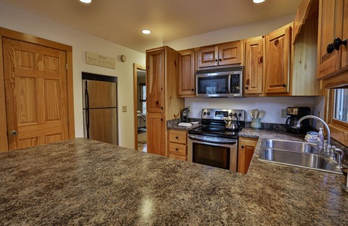 Ellijay Cabin | Riverview Hideaway - Riverviews, Hot Tub