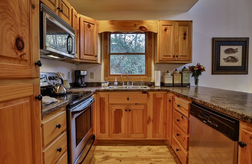 Ellijay Cabin | Riverview Hideaway - Riverviews, Hot Tub