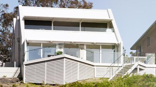 Nelson Bay House | Riviera - Panoramic Water Views In The Heart Of Nelson Bay