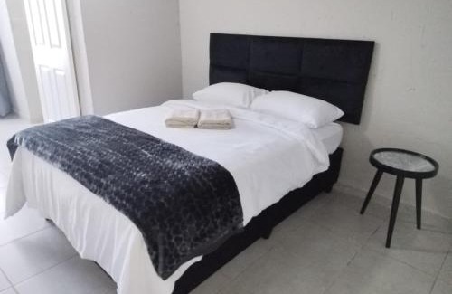 Greater Johannesburg Metropolitan Area House | Rivoni Guest House