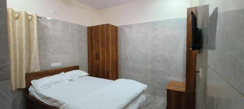 Wanparthy Hotel | RK RESIDENCY
