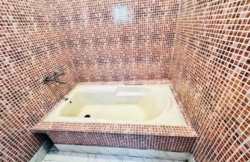 Kalighat Hotel | RM Guest Home