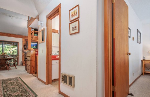 Teton Pines Condo | RMR: Charming Buckwheat 1 BR +Enclosed Loft