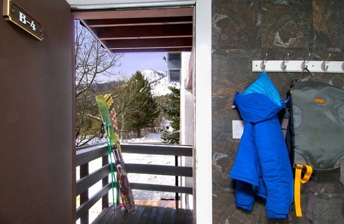 Teton Village Condo | RMR: Tensleep B4 Condo in Teton Village