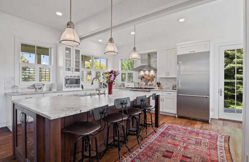 Wilson House | RMR: White Aspen Home in Wilson,WY