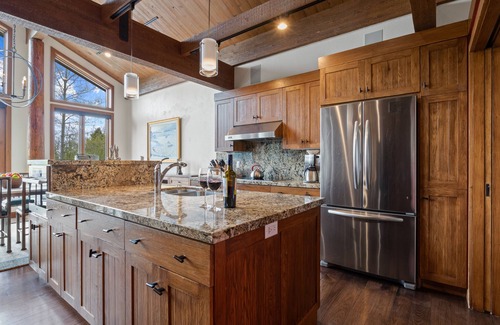 Teton Village House | RMR: Wildflower House in Teton Village