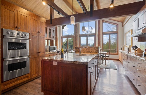Teton Village House | RMR: Wildflower House in Teton Village