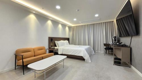 Anseong Hotel | Road35 Hotel