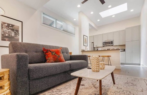 Central Business District House | Roami at Bourbon Place | 1 Block to Bourbon St.