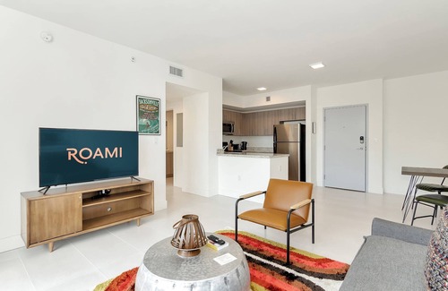 Coral Way Apartment | Roami at Grove 27 | Coconut Grove | 1BR #03