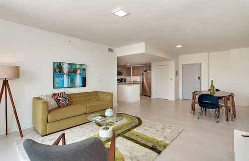 Coral Way Apartment | Roami at Grove 27 | Group Friendly | 5BR CMB #36