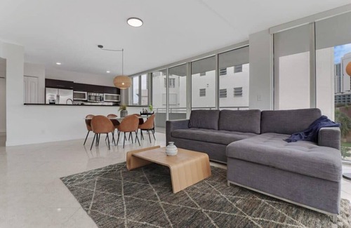 Sunny Isles Beach House | Roami at Sunny Isles | Rooftop Pool | 2 Bedroom