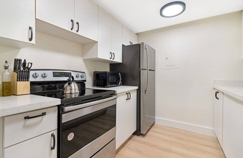 South Beach House | Roami at The Alamac | Pool | Near the Beach |2 Bed