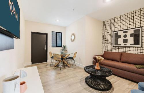 Midtown Apartment | Roami at The Palace