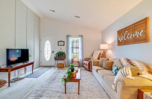 Roanoke House | Roanoke Mountain Home 4 Mi to Blue Ridge Parkway!